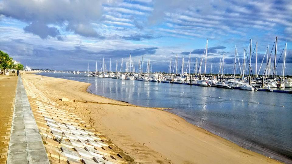 Atico Con Vistas A La Ria De Punta Umbria Apartment Bagian luar foto